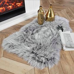 Fluffy Shaggy Area Rug Ultra Soft 2 x 3 Feet Sheepskin Fur Rug Machine Washable