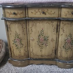 Small Dresser 
