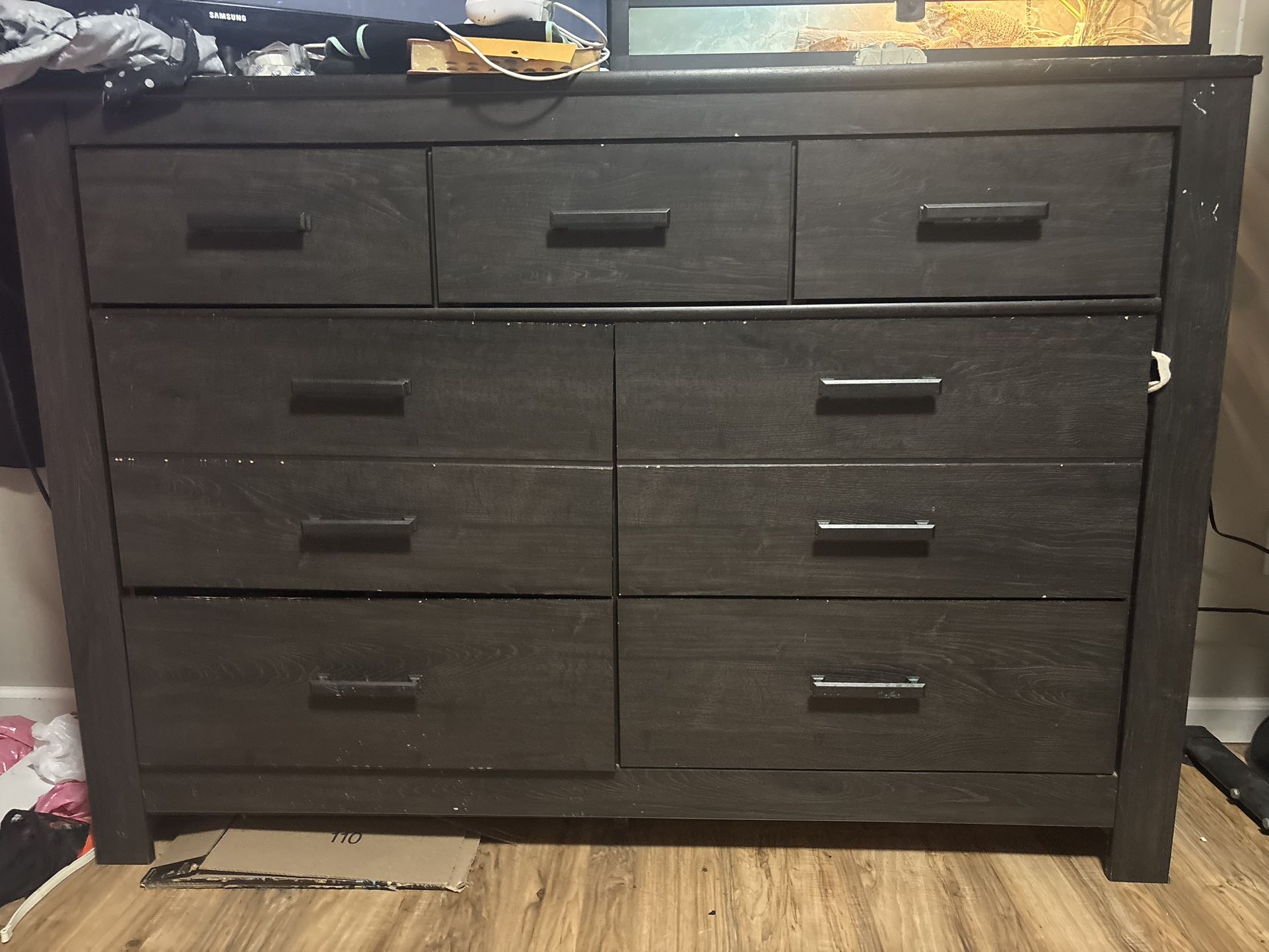 Dresser
