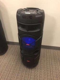 Dual eight inch rechargeable Bluetooth speaker/aux/fm/USB and SD port/microphone for karaoke/brand new!!
