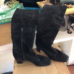 Suede Knee Tall Black Boots .Size9