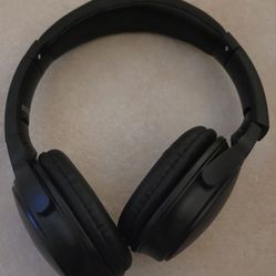WIRELESS BLUETOOTH HEADPHONE 
