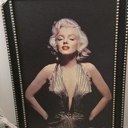 Large MARILYN framed Art
