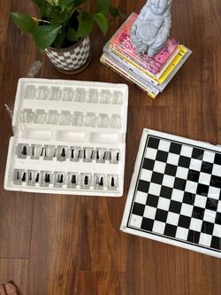 The Drinking Chess Collection Glass Board & 32 Shot Glasses Set - Complete in Box