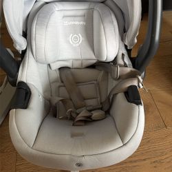 Two Uppababy Mesa max Car With Base  Seat For Sale 