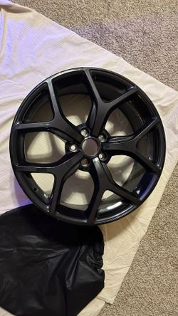 Alfa Romeo Giulia OEM 2019 ,20,21 19inch Wheel Is
