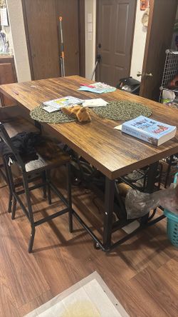Bar Table