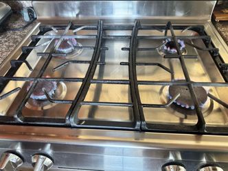Gas stove