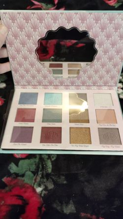 Brand New Ariel Eyeshadow Palette