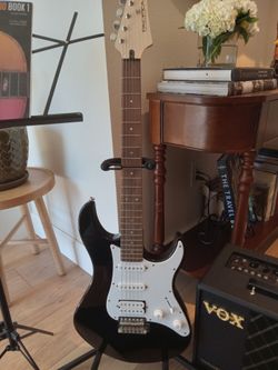 Yamaha Electric Guitar, Vox Amp and Accessories