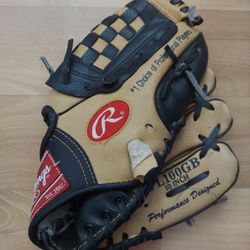 Rawlings Baseball Glove