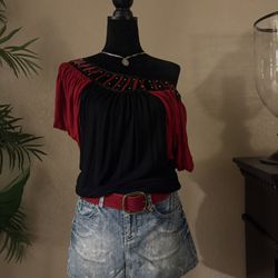 Bundle Of Vintage tops !!!
