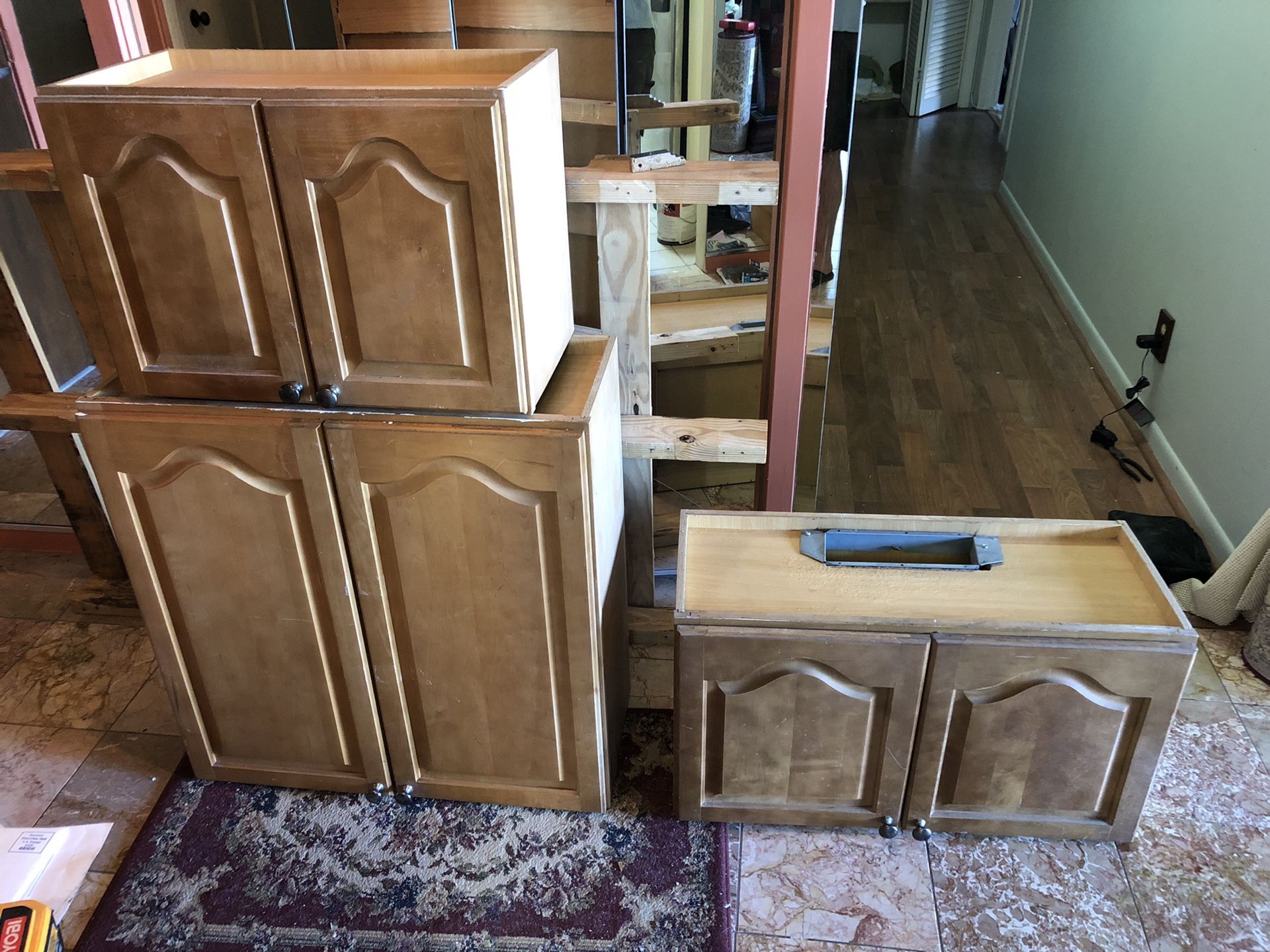 Used Kitchen Cabinets wall