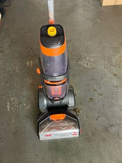 Rug and upholstery shampoo machine