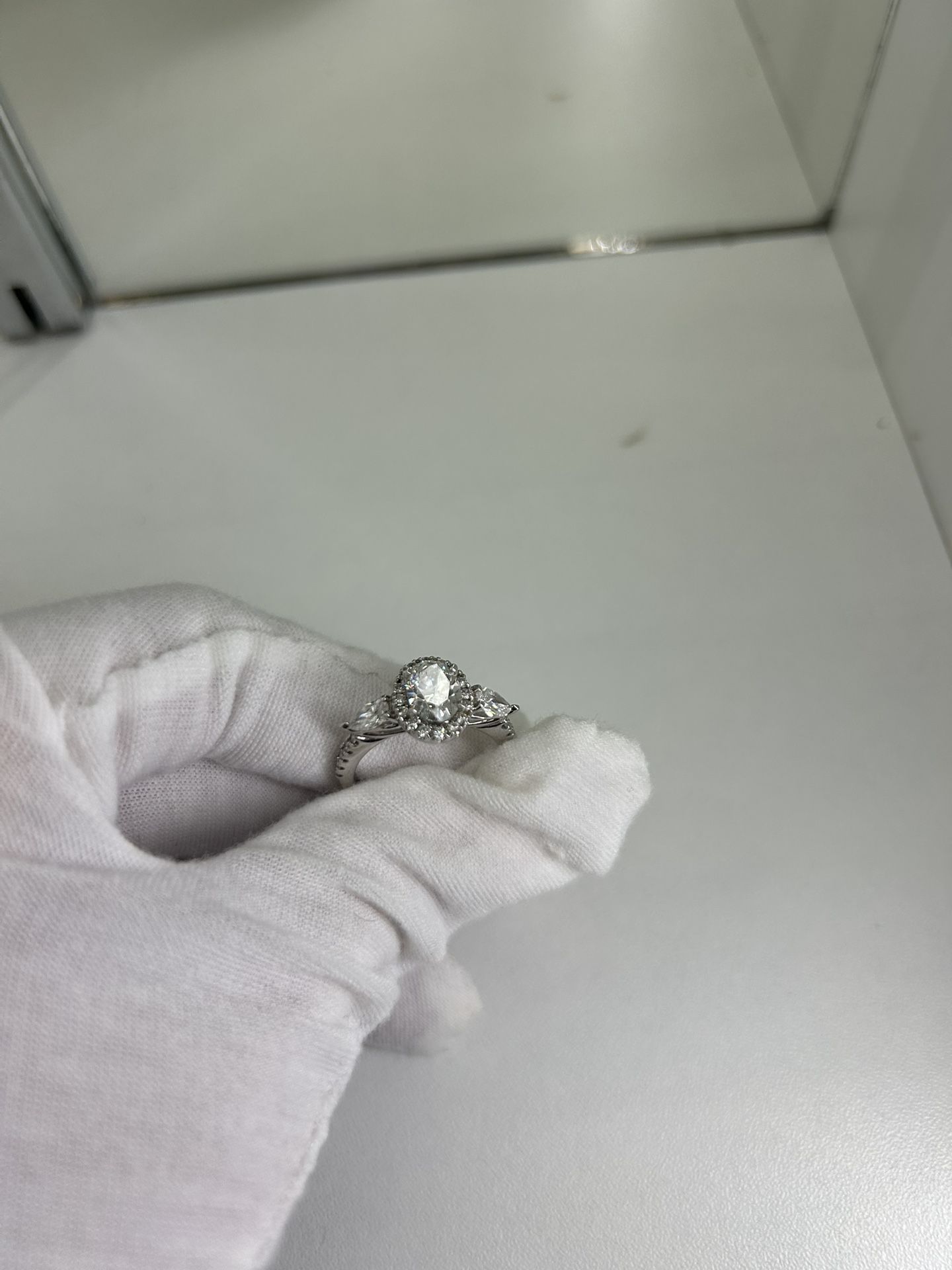 Ring lab grown diamond 14kt gold