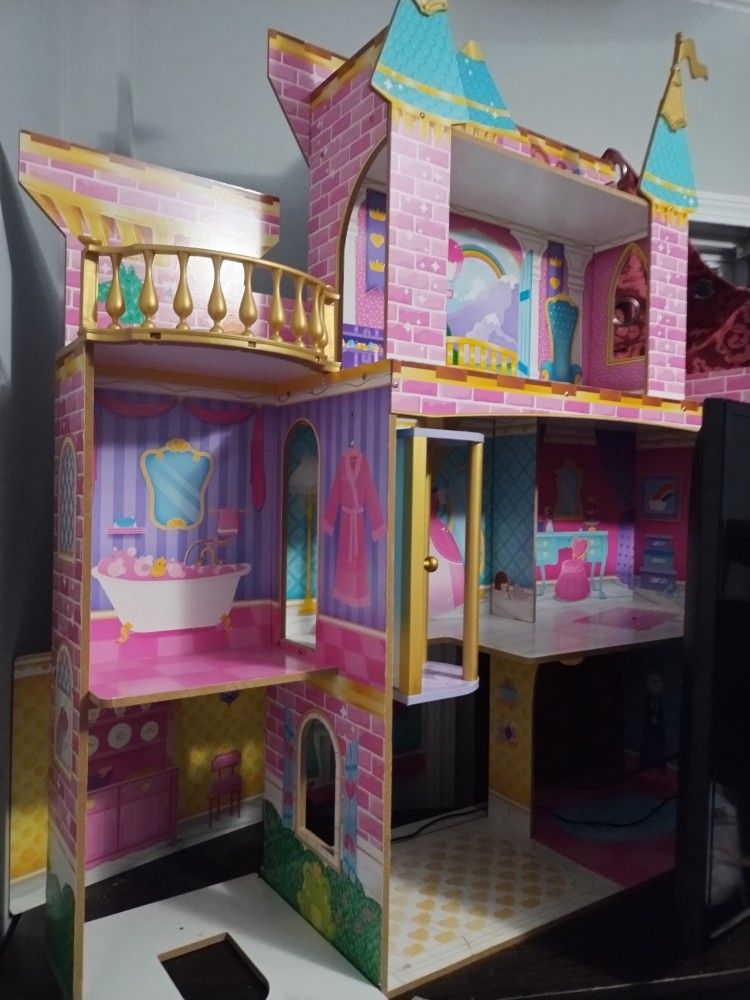 OBO Sam's Club Fancy Huge Doll House with doll accessories And Manual