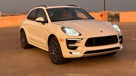 2017 Porsche Macan