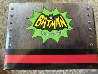 Jada Batman Classic TV Series Batmobile & Figure
