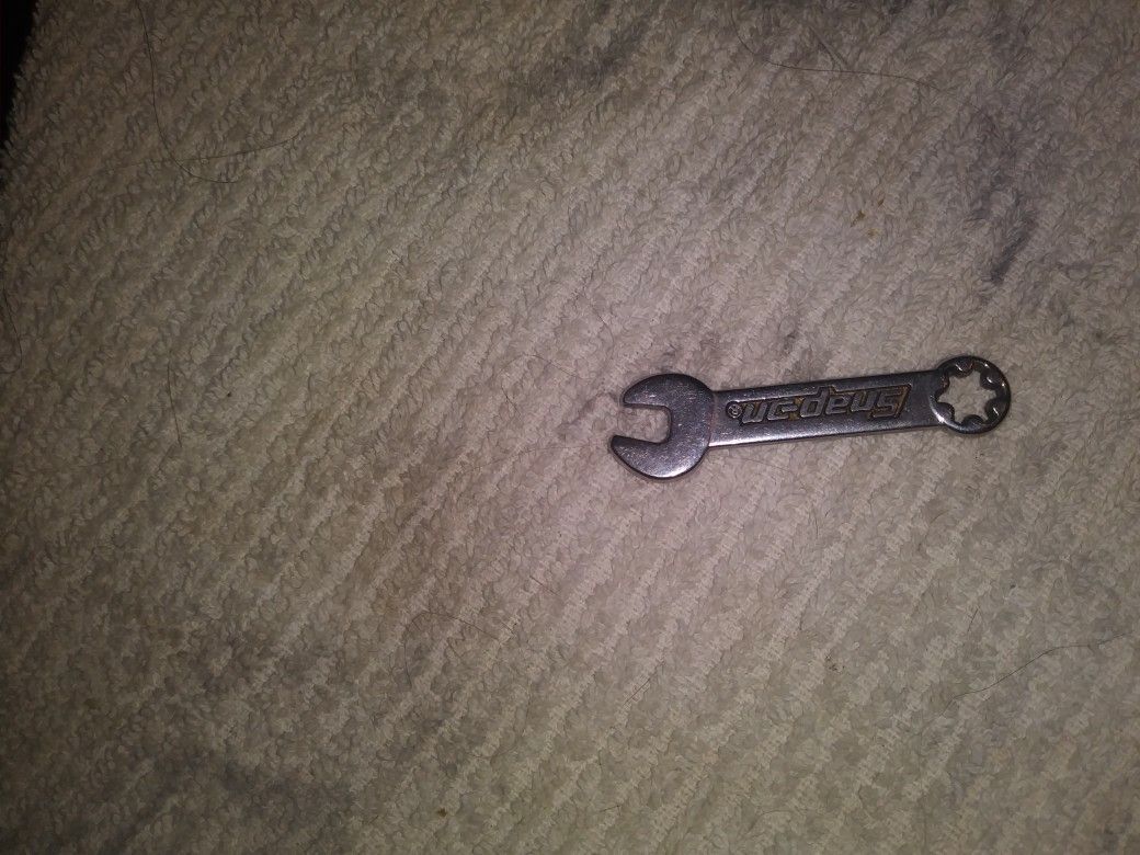 TINY SNAP ON WRENCH