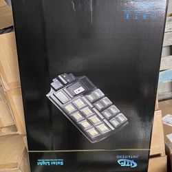 Solar Street Lights Outdoor - 8000K Commercial Parking Lot Lights Dusk to Dawn, Waterproof Solar Security Flood Lights with Motion Sensor and Remote f