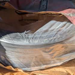 1 NEW Lincoln welding wire .068"
1.7 mm
INNERSHIELD
NR-232
50 Lb (NET) COIL
SELF-SHIELDED CORED WIRE