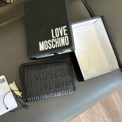 Love Moschino Zipper Wallet - Women’s  