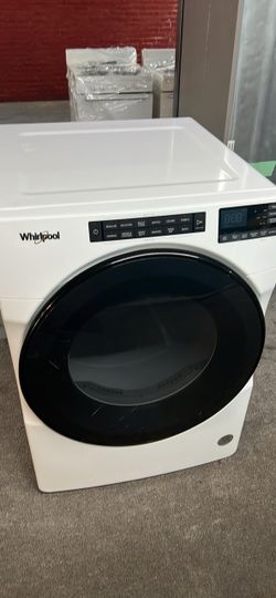 Whirpool electric dryer use like new perfect working and warranty
