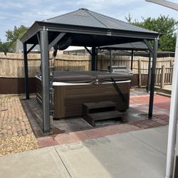 Hot Tub - Free!!! Just Haul Away 