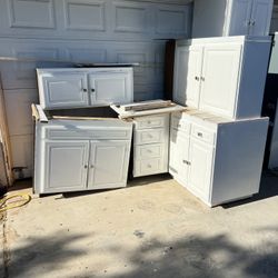 Kitchen Cabinets 