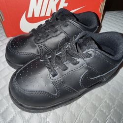8c Nike dunk low black
