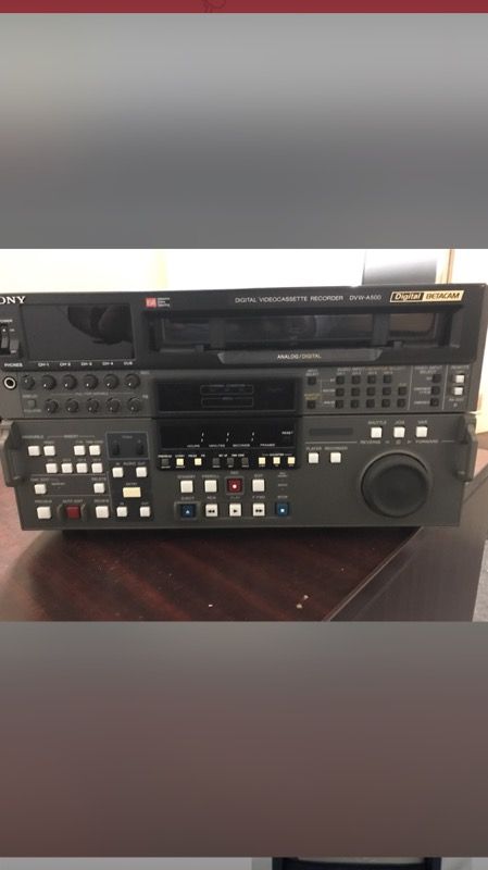 Sony DVW-A500 Digital BetaMax VTR-8 Digital/Analog Video Tape Recorder