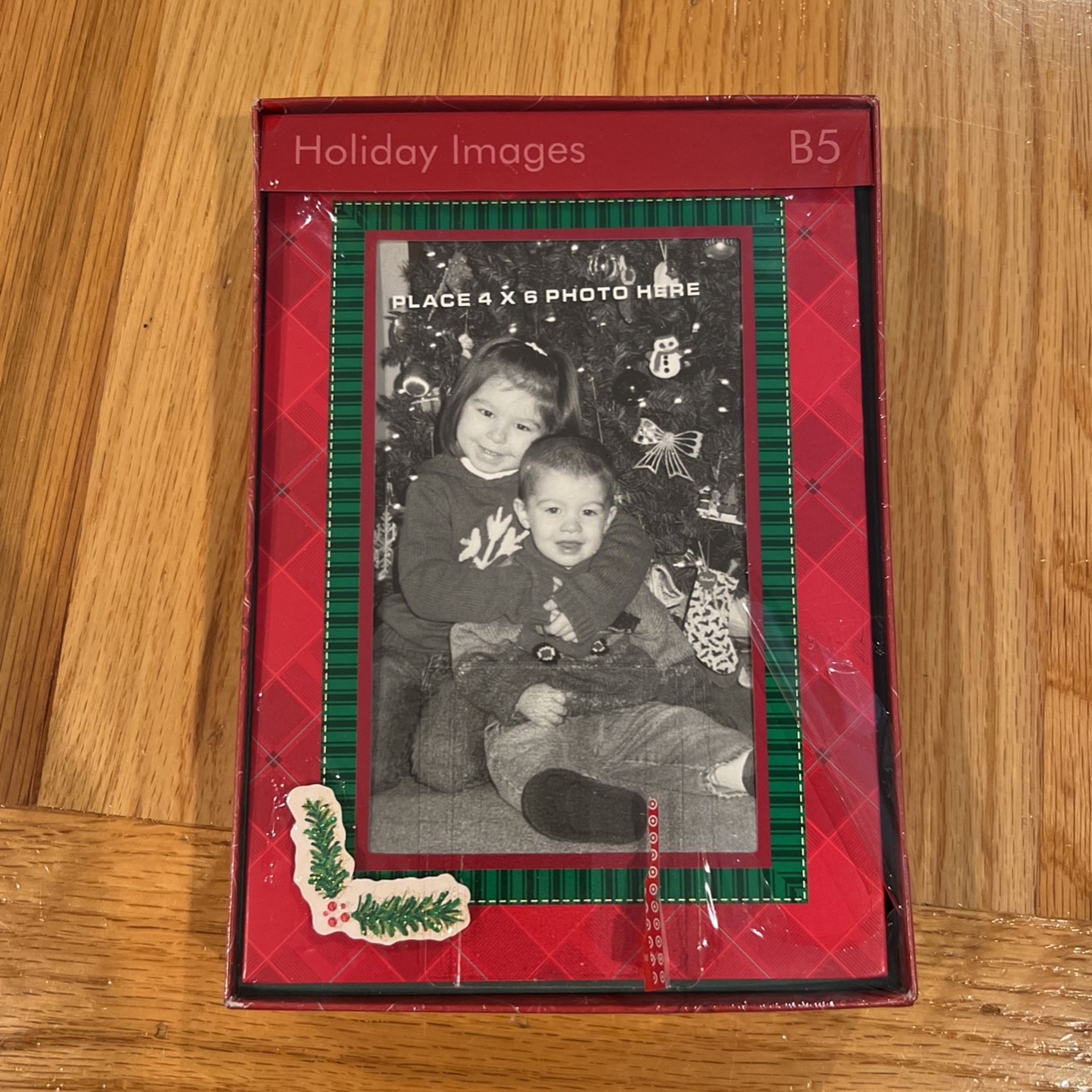 12 Christmas Cards Personalized 4”x6” Photo New