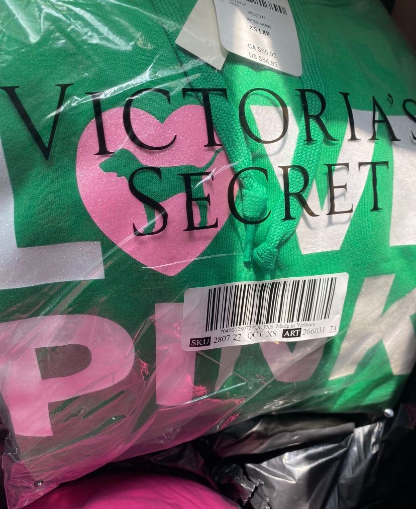 Victoria’s Secret PINK OG Pullover Hoodie