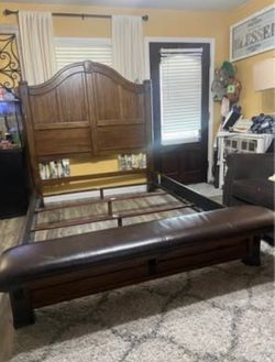 Queen Size Bed Frame solid wood