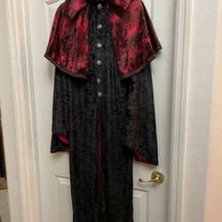 Men’s Large Gothic Priest Robe Halloween Cosplay Costume