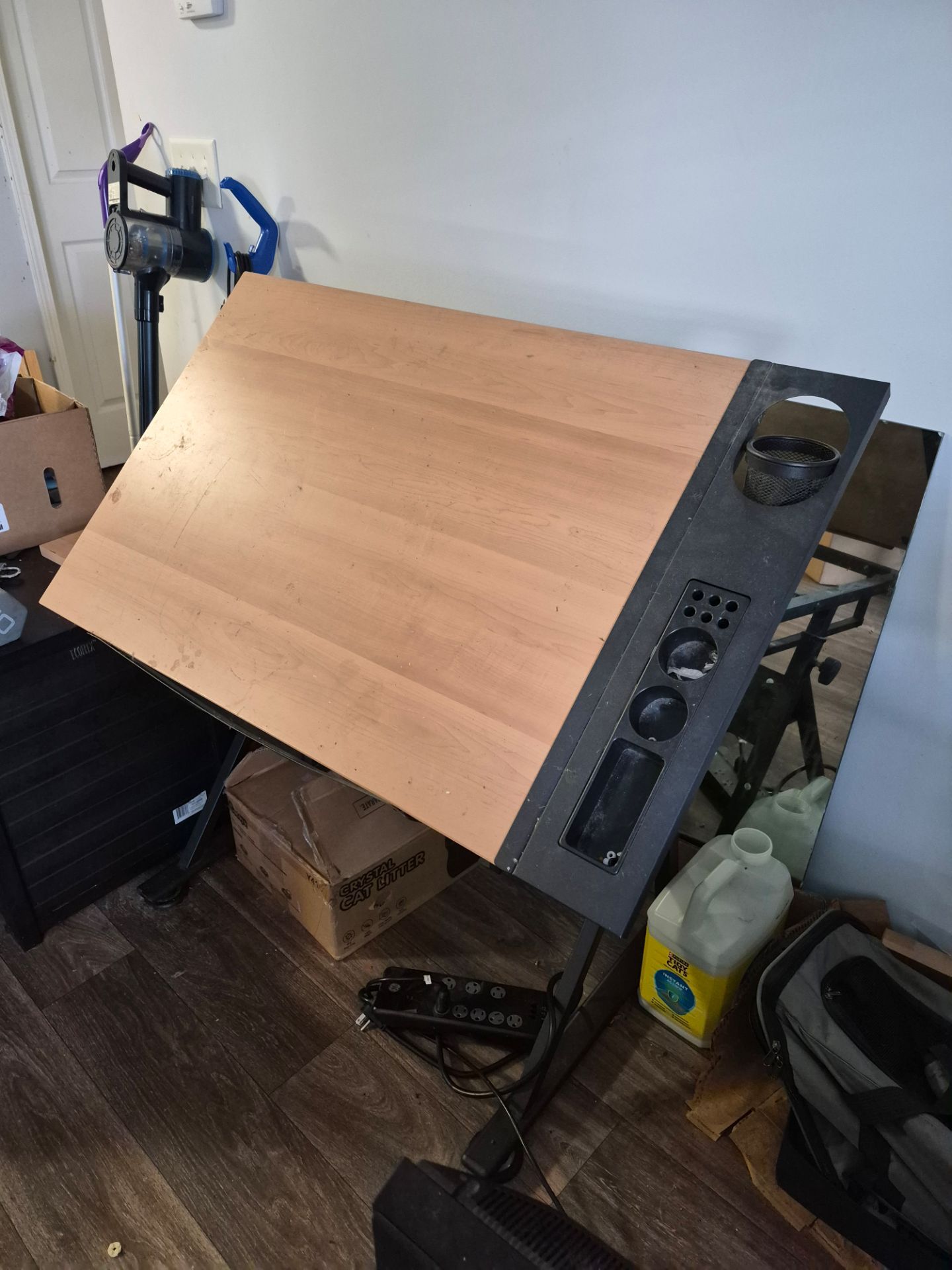 Drafting table hardly ever used
