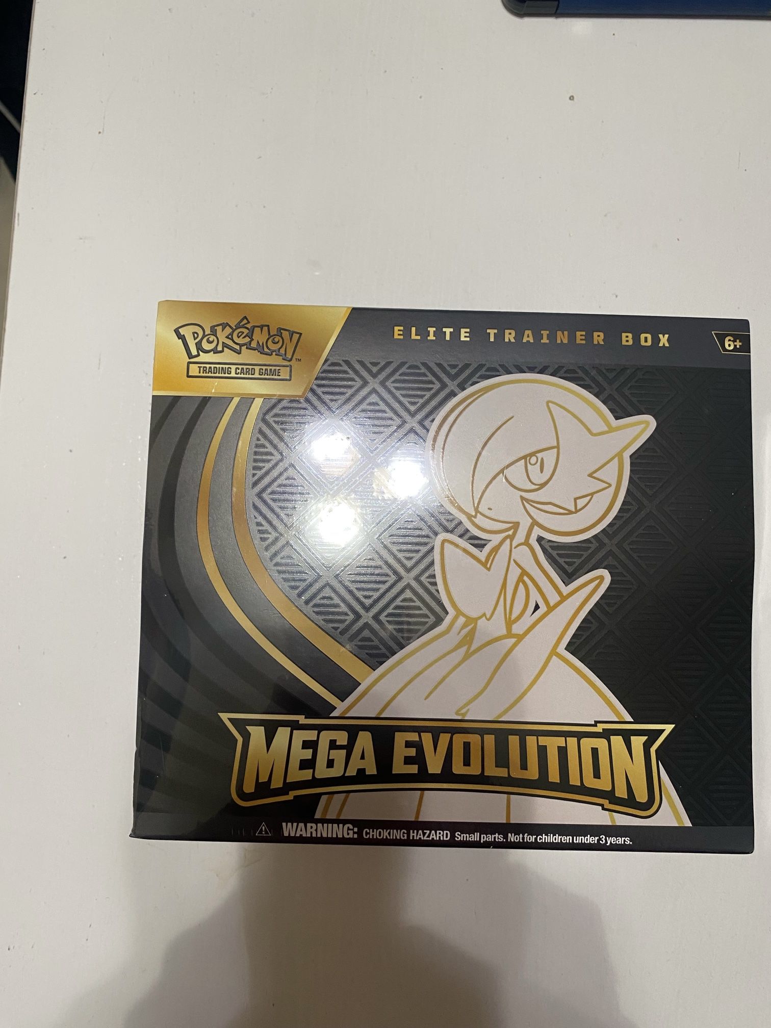 Pokémon Mega Evolution ETB Gardevoir