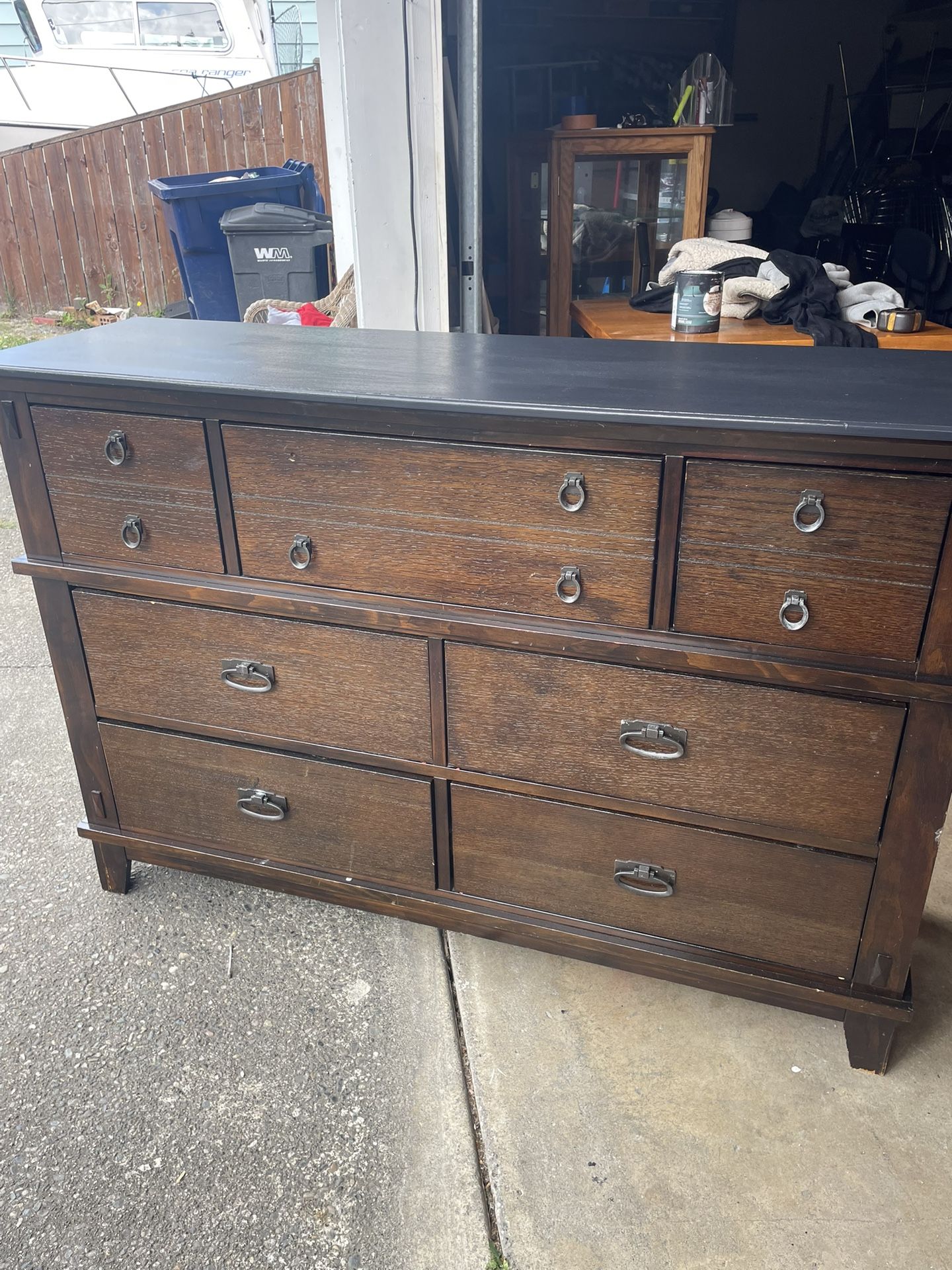Nice Wood Made in Vietnaia Standard Furniture Dresser With 7 Drawers 