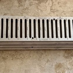 2FT LENGTH CHANNEL GRATE GRAY-5 IN TOTAL New!