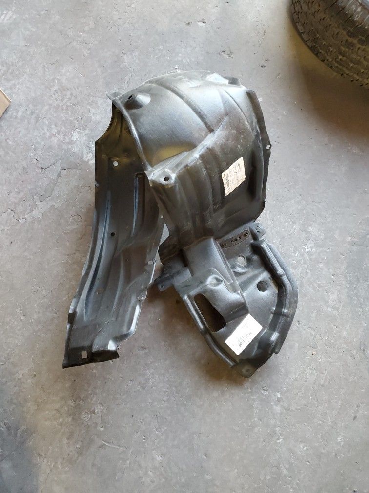 2009-2010 Corolla LH Fender Liner