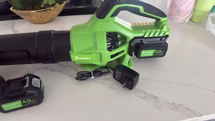Leaf blower