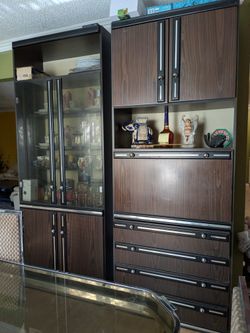 2 pc China Cabinets