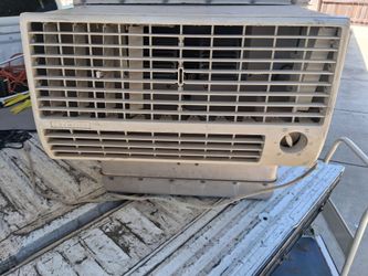 Swamp cooler.\nRoom size