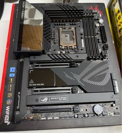 ASUS ROG Z790 HERO MAXIMUS ATX MOTHERBOARD