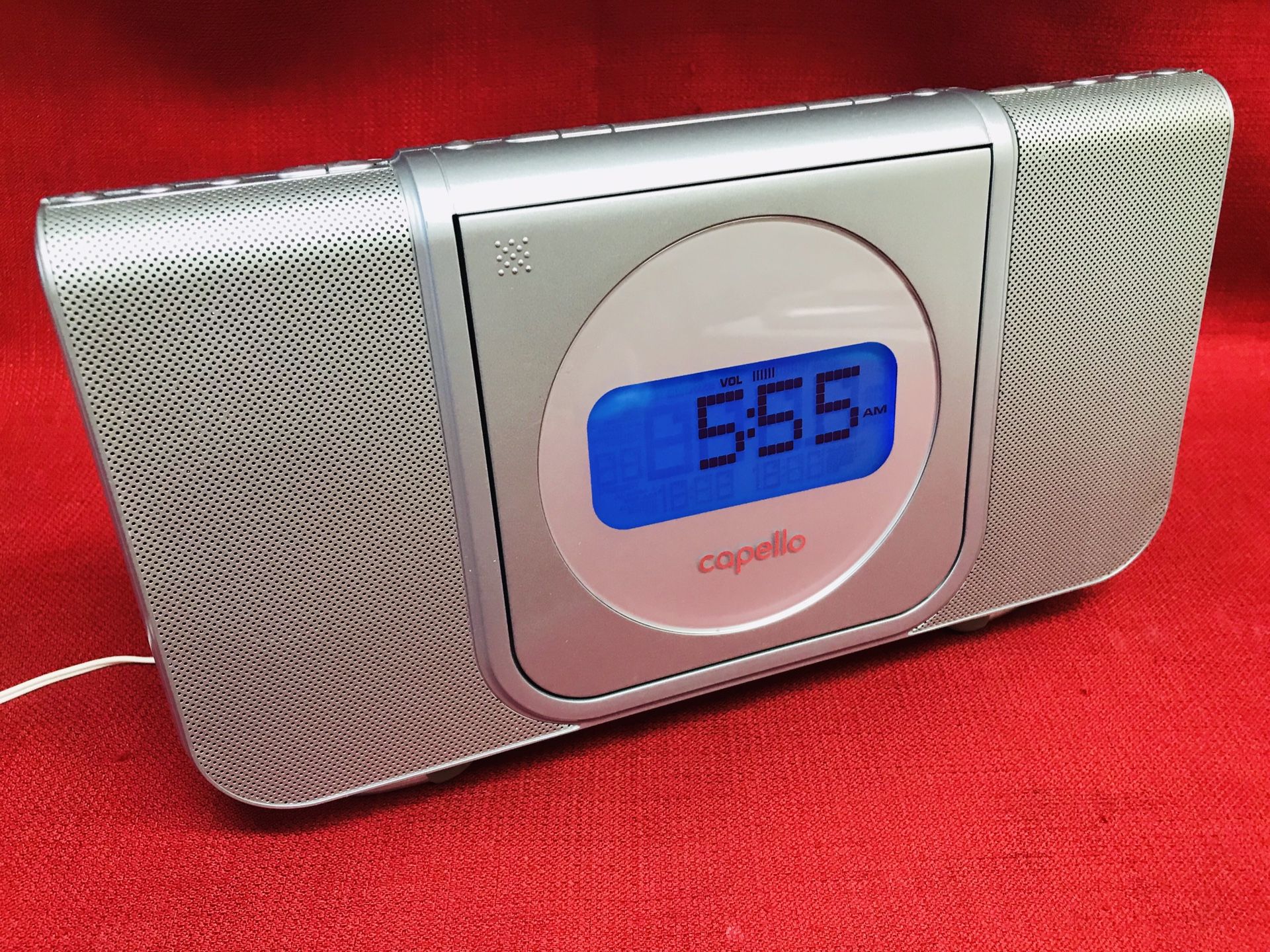 Capello CR25 CD Player Dual Alarm CLOCK AM/FM Radio WORKS GOOD