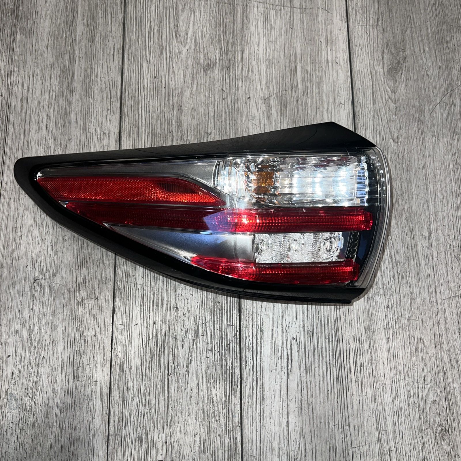 Left Driver Tail Light Quarter Panel Mounted Fits 15-18 NISSAN MURANO OEM #7832