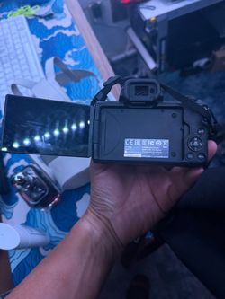 Canon EOS M50