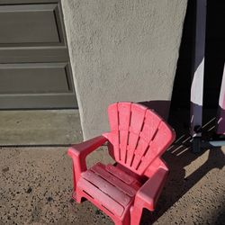 Free Outdoor Kids Chair 