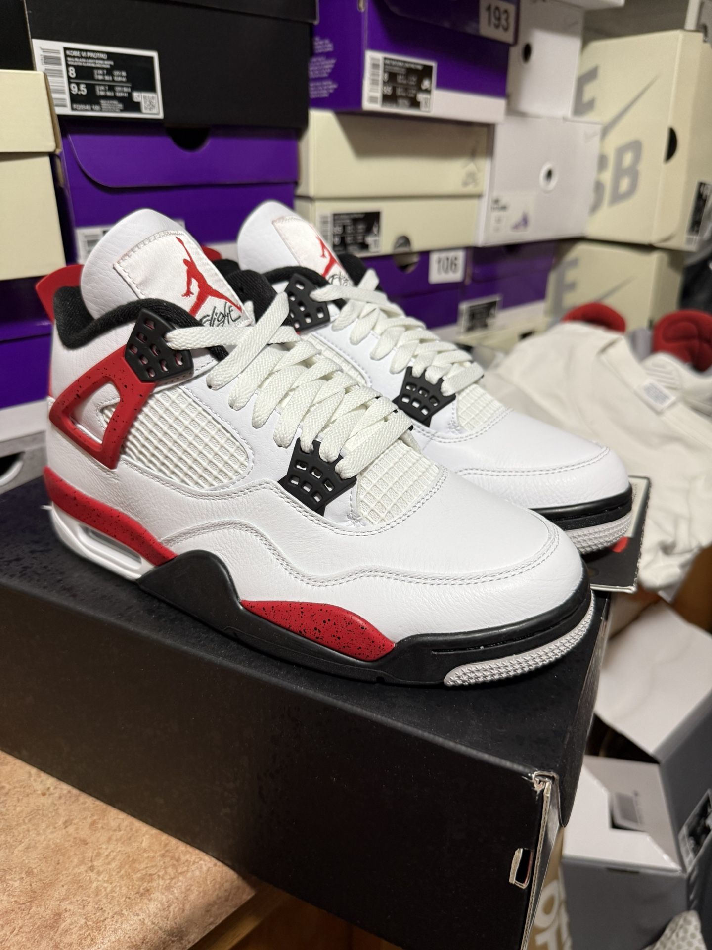NIKE AIR JORDAN 4 RED CEMENT Sz 8 DS
