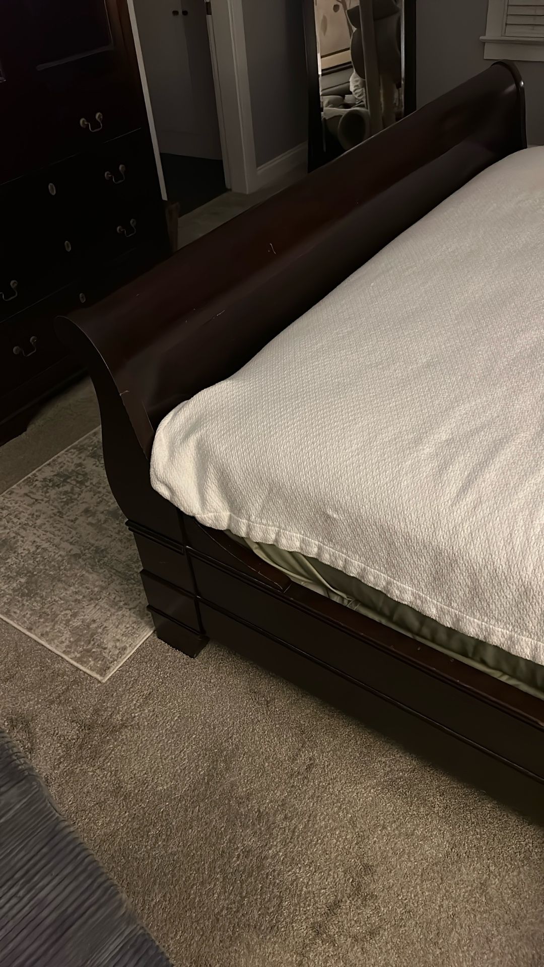 Robert Bergelin Slay Bed